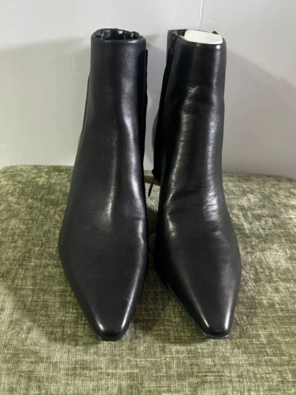 Naturalizer Black Leather Ankle Boots Womens 8.5M Pointed Toe Heeled Booties Zip